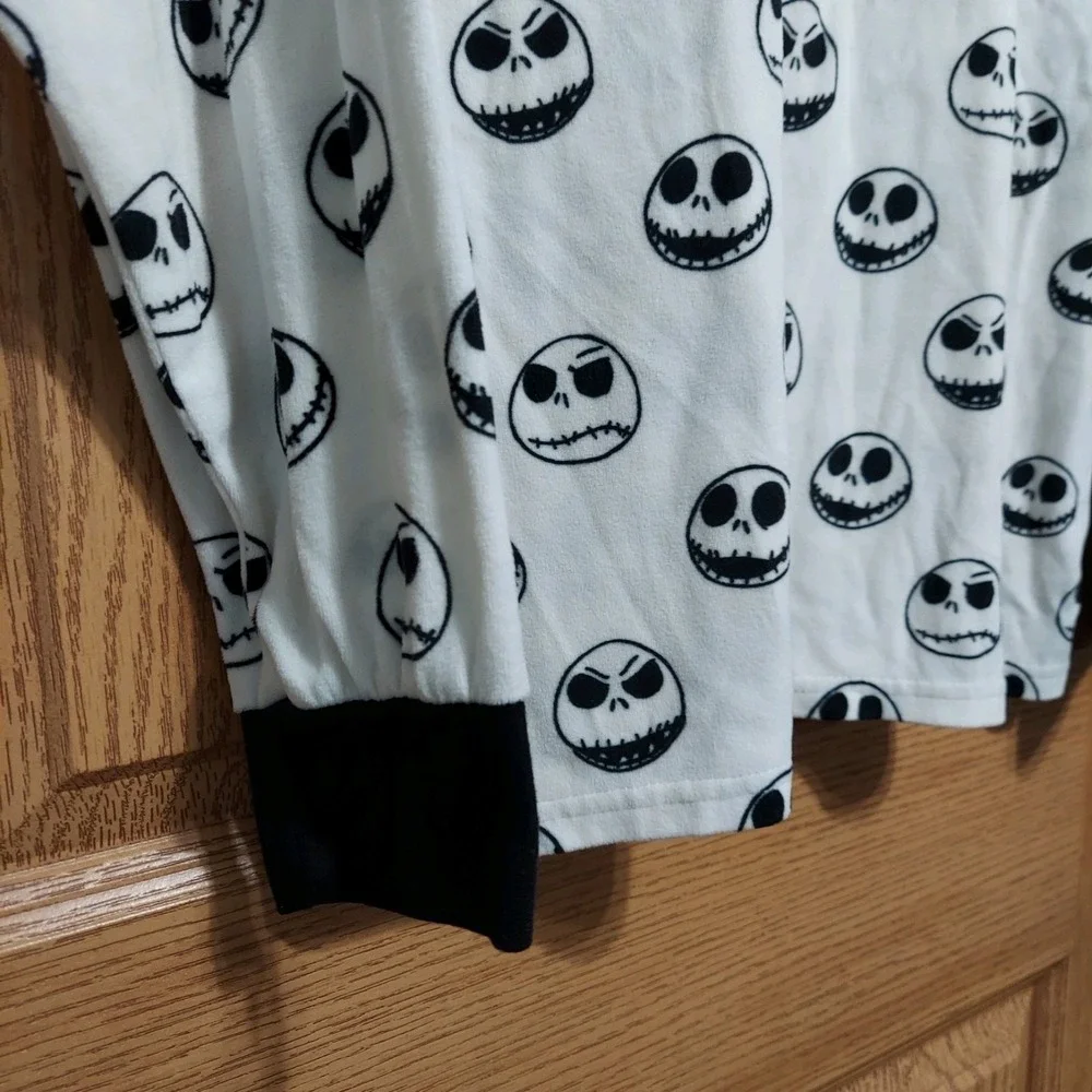 Pajama Top Nightmare Before Christmas Fleece Soft Long Sleeved‎ Shirt L (12-14)